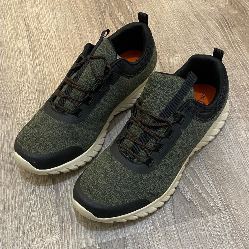 Athletic Works • SZ. 9 men